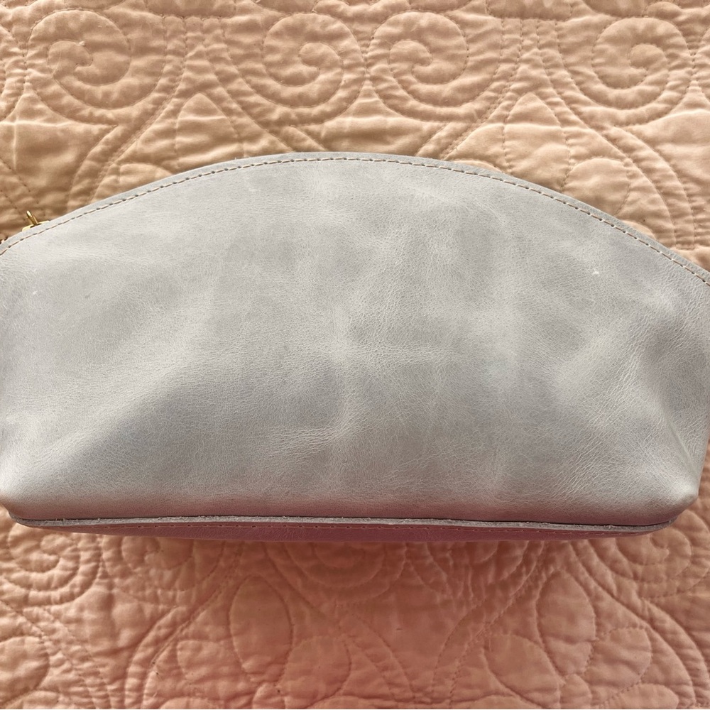 Beluga total eclipse XL Portland leather goods makeup bag